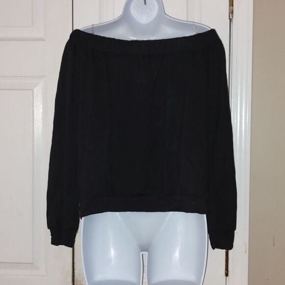 Iris Basic black off the shoulder kangaroo long sleeve top  Sz L - Picture 4 of 5